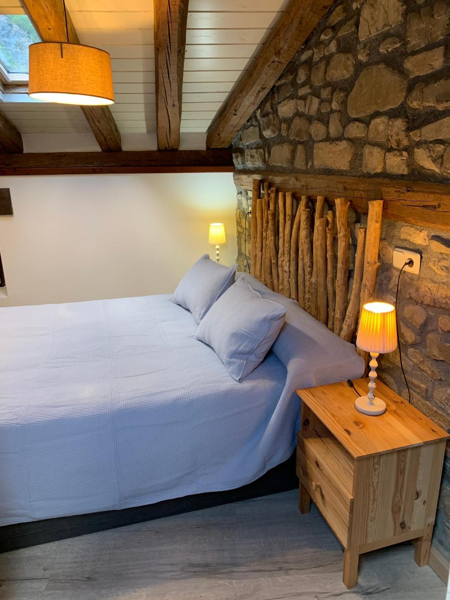 Hotel Argonz Etxea à Urzainqui Extérieur photo
