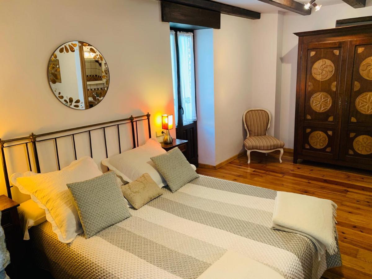 Hotel Argonz Etxea à Urzainqui Extérieur photo